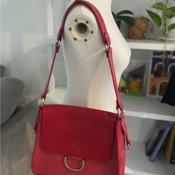 SAS hand made Red Leather Shoulder Bag - Picture 6 of 15